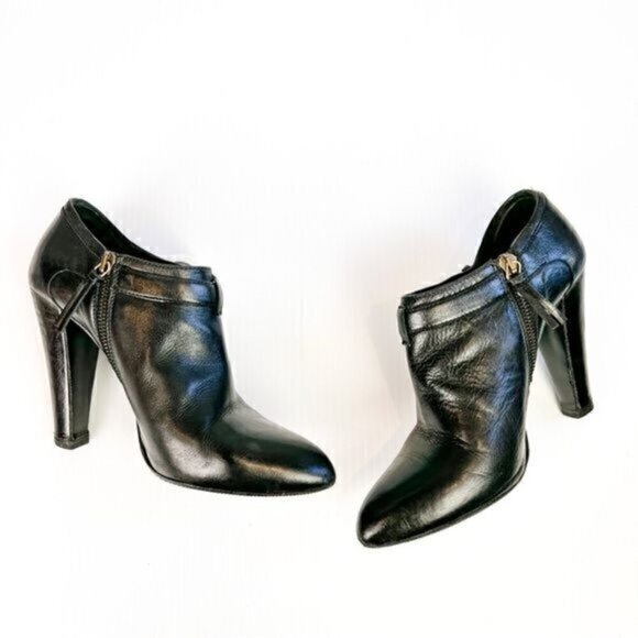 Miu Miu booties womens size 7/37 Black Leather Zip Buckle Ankle - Picture 1 of 12